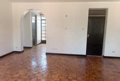 5 Bed House with Staff Quarters in Lavington