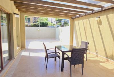 5 Bed Townhouse with En Suite at Lavington Mall