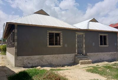 8 Bed House with Walk In Closet at Bamburi