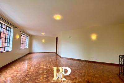 4 Bed Apartment with En Suite in Westlands Area