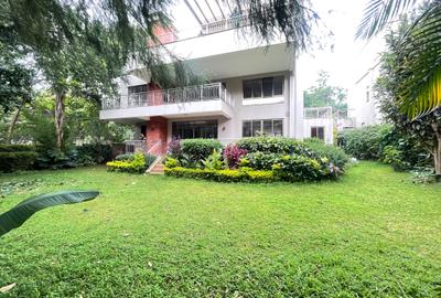 5 Bed Townhouse with Swimming Pool in Lavington