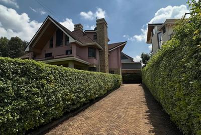 5 Bed Townhouse with En Suite in Runda - 3
