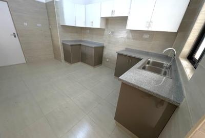 2 Bed Apartment with En Suite in Lavington - 4