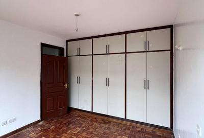 4 Bed Townhouse with En Suite in Lavington - 4