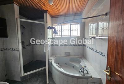 4 Bed House with En Suite in Runda - 4