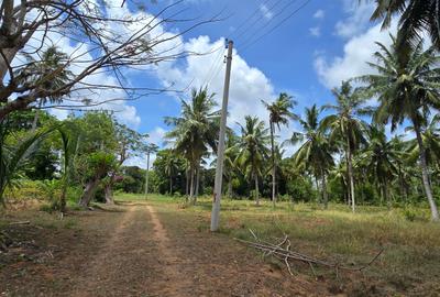 6 ac Land at Bomani