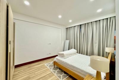 Furnished 2 Bed Apartment with En Suite in Parklands - 4