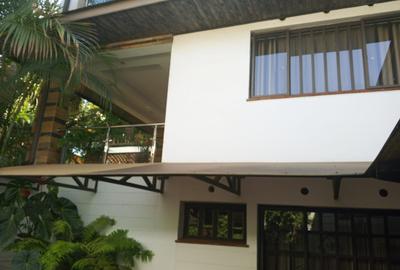 2 Bed Townhouse with En Suite in Runda