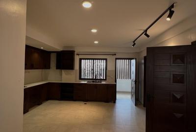 4 Bed Apartment with En Suite in Kileleshwa - 3
