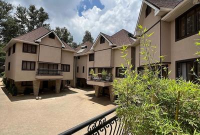 5 Bed Townhouse with En Suite in Lavington