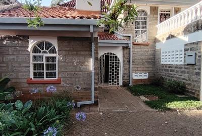 4 Bed Townhouse with En Suite in Lavington - 2