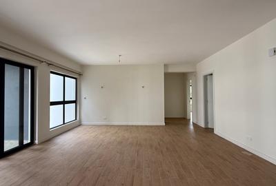 3 Bed Apartment with En Suite in Lavington