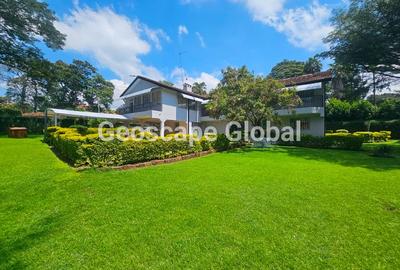 5 Bed House with En Suite in Nyari