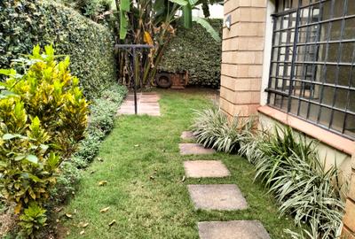 4 Bed Townhouse with En Suite in Kitisuru