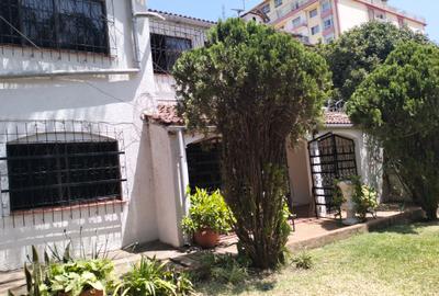 4 Bed Townhouse with En Suite in Kilimani - 3