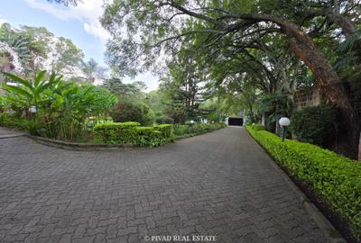 1 ac Land in Thigiri