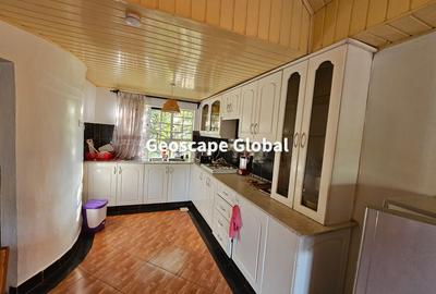 Furnished 1 Bed Apartment with En Suite in Rosslyn - 3