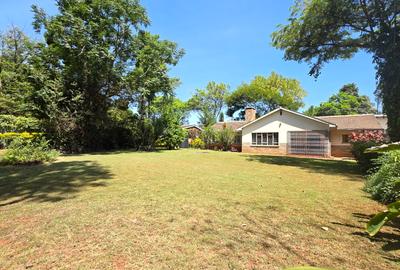 4 Bed House with En Suite at Old Runda - 4