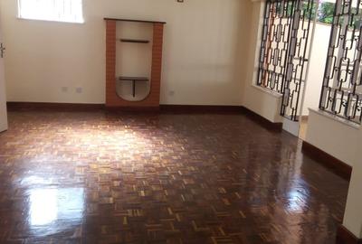 3 Bed House with En Suite in Kilimani