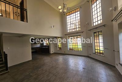 3 Bed House with En Suite in Runda - 2