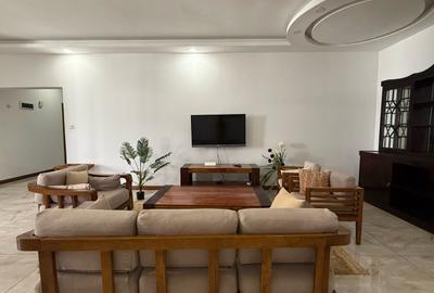 4 Bed Apartment with En Suite in General Mathenge - 4