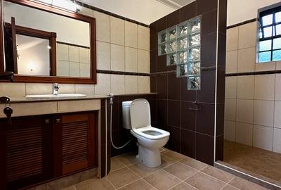 4 Bed Townhouse with En Suite at Peponi Road