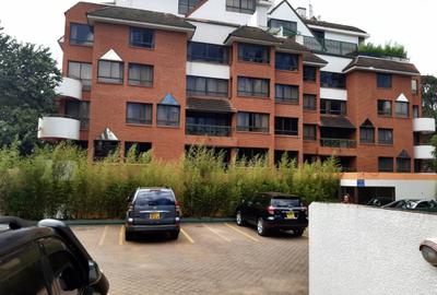 3 Bed Apartment with En Suite in Westlands Area