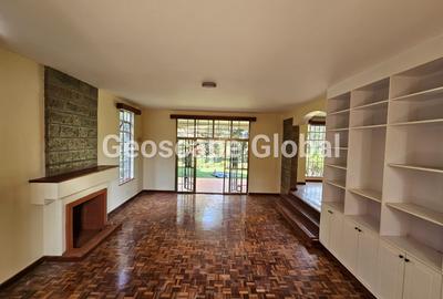 4 Bed House with En Suite in Rosslyn - 3