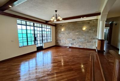 4 Bed Apartment with Borehole at Rhapta Rd