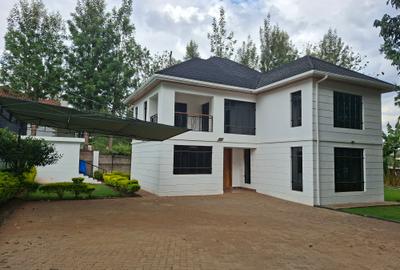 4 Bed Townhouse with En Suite at Off Mimosa Rd - 2