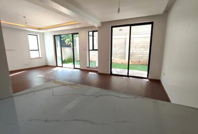 5 Bed Townhouse with En Suite in Kitisuru - 3