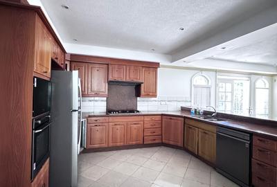 4 Bed Townhouse with En Suite in Kitisuru - 3