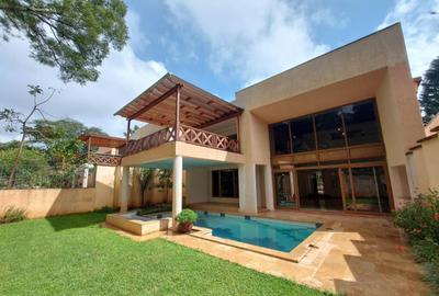 5 Bed Villa with En Suite at Lavington