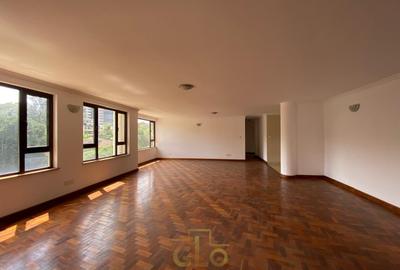 3 Bed Apartment with En Suite in Kilimani