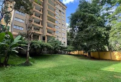 Serviced 3 Bed Apartment with En Suite in Kileleshwa - 2