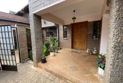 4 Bed Townhouse with En Suite in Spring Valley
