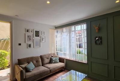 Furnished 1 Bed Apartment with En Suite at Riverside Drive - 3