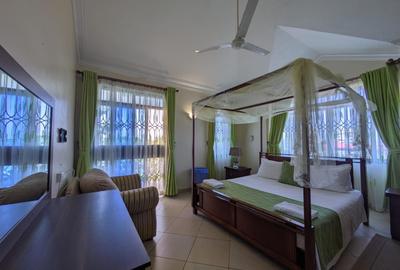 Furnished 3 Bed Apartment with Swimming Pool in Nyali Area - 3