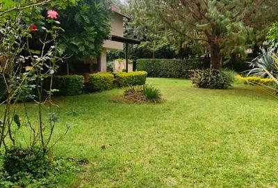 4 Bed House with En Suite at Runda