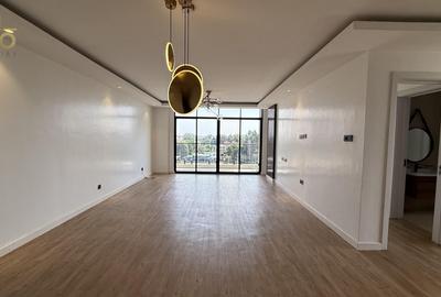 2 Bed Apartment with En Suite in Brookside