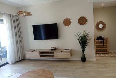 Furnished 1 Bed Apartment with Swimming Pool in Riverside - 2