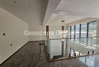 5 Bed Townhouse with En Suite in Lavington - 2