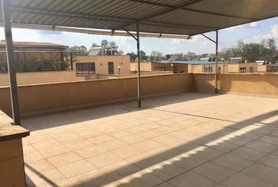 5 Bed House with En Suite in Spring Valley - 3