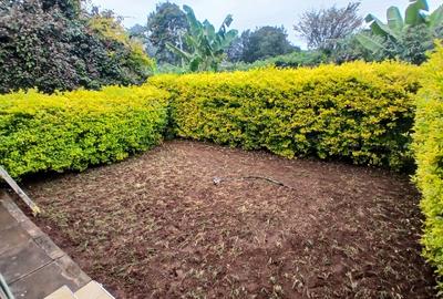 1 Bed House with En Suite at Karen