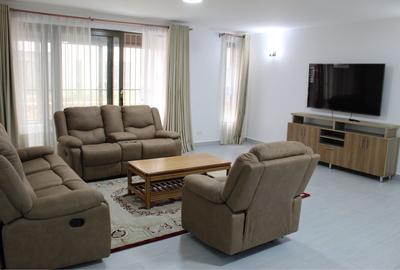 2 Bed Apartment with En Suite in Lavington