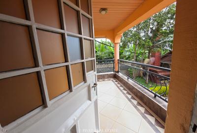4 Bed Townhouse with Garden at Garden Estate