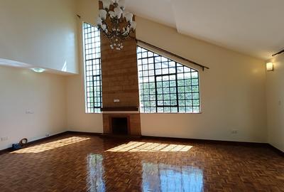 4 Bed Townhouse with En Suite in Kitisuru