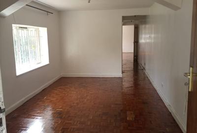 1 Bed House in Lavington - 2