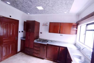 2 Bed Apartment with En Suite in Riverside - 4