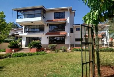 6 Bed House with En Suite in Gigiri